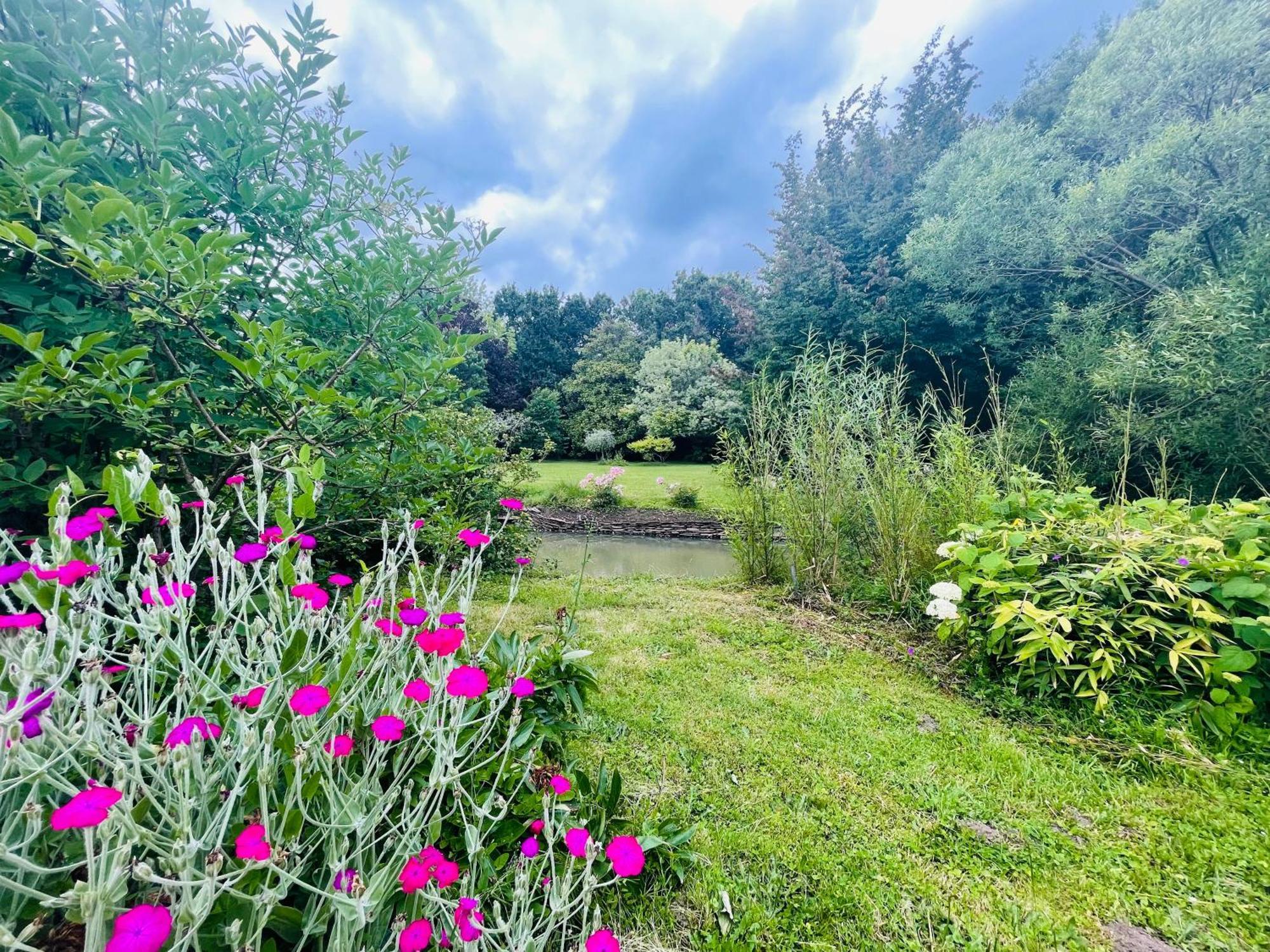 Вилла Domaine Jeanne De Laval La Bohalle Экстерьер фото