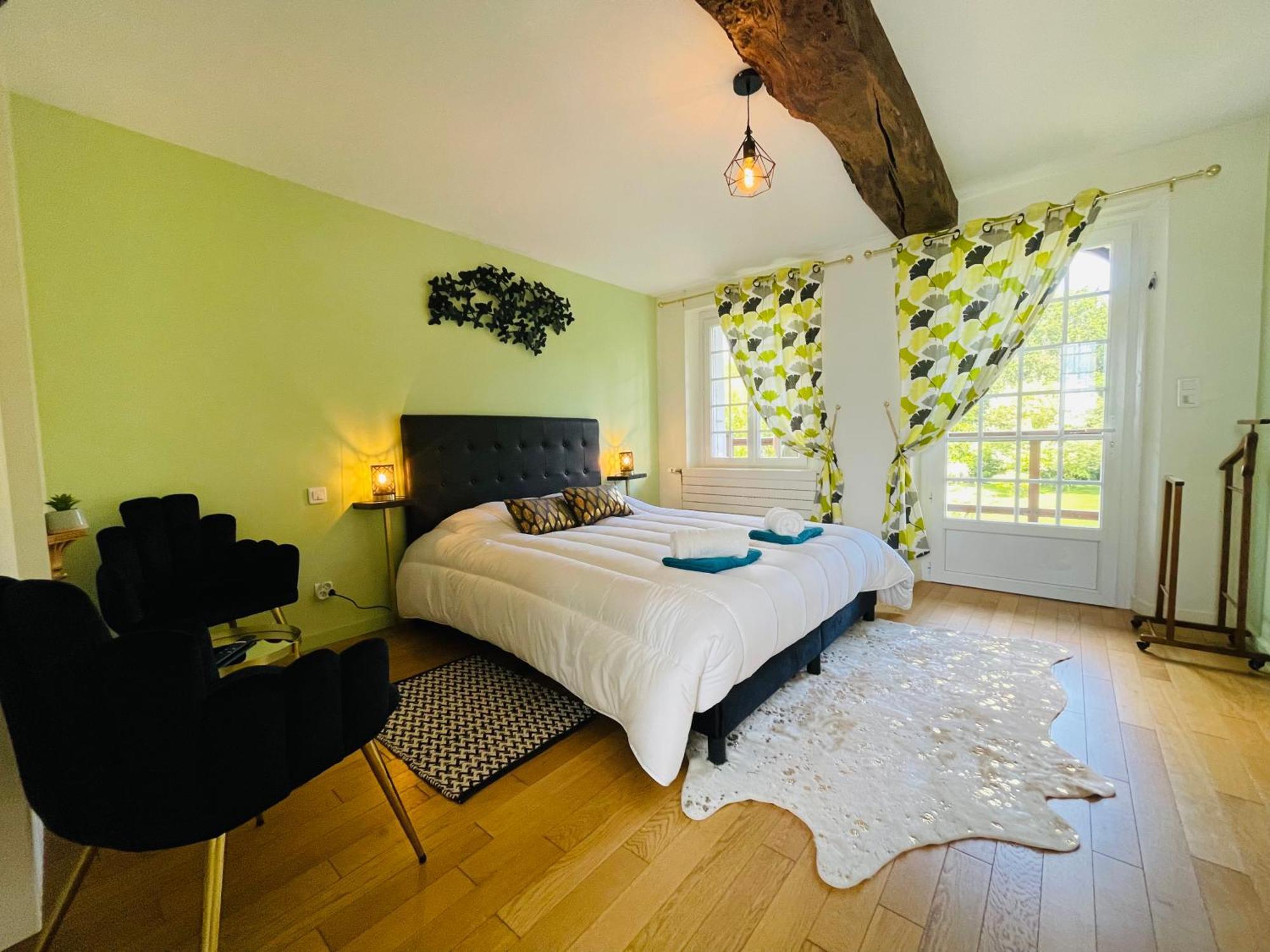 Вилла Domaine Jeanne De Laval La Bohalle Экстерьер фото