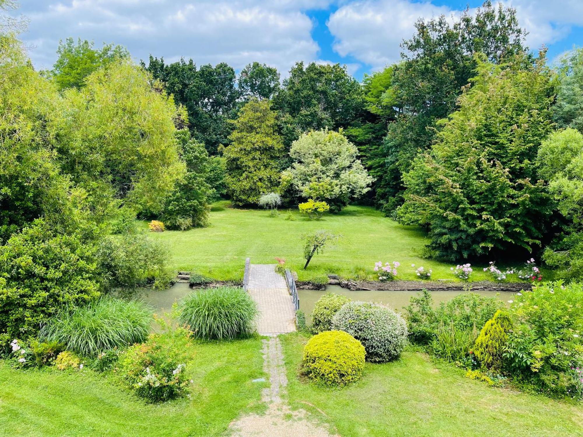 Вилла Domaine Jeanne De Laval La Bohalle Экстерьер фото